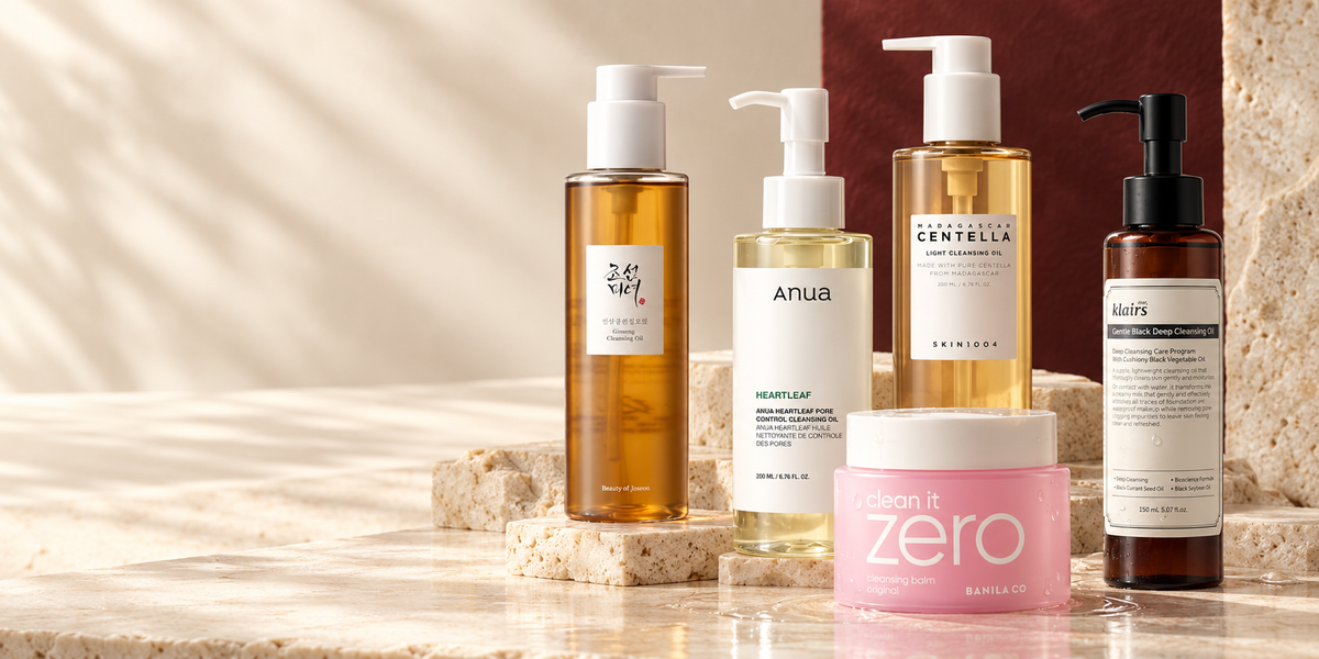 Koreaanse cleansing oils en cleansing balm in een premium editorial compositie