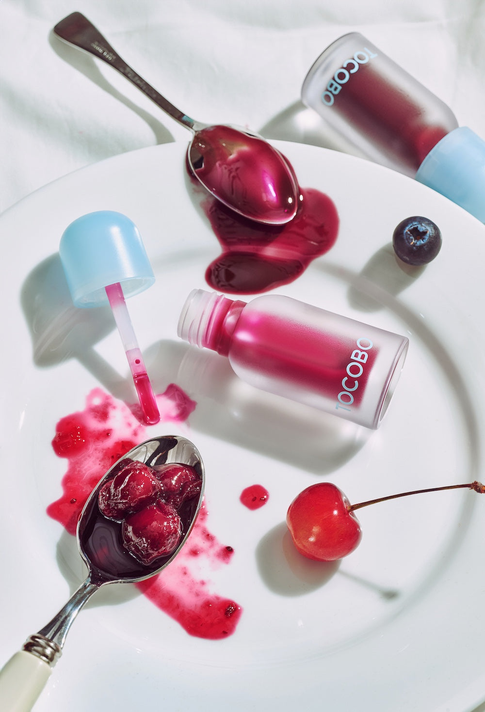 TOCOBO Juicy Berry Plumping Lip Oil 01 Chill Red 4g - product image 7
